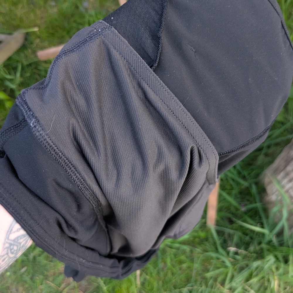 Lululemon RARE Speed Shorts with Star Pattern - Picture 6 of 6